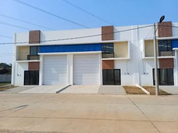 Gudang strategis 100% baru deket pintu tol
