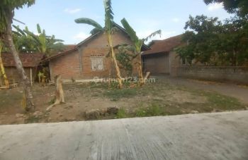 Tanah Seluas 100 Meter Persegi Lokasi Piyungan Bantul