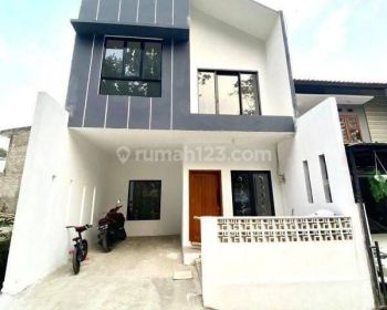 NEW MINIMALIS DI PERUMAHAN CIGADUNG DAGO BANDUNG UTARA