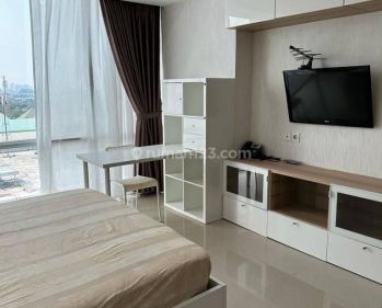 Apartemen dijual rugi cocok untuk investasi dekat Lippo supermall