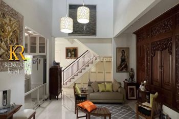 Rumah di Selong Kebayoran Baru, Kebayoran Baru Bagus Semi Furnished SHM - Hak