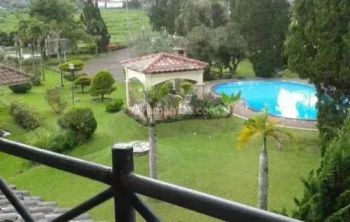 Villa Bagus di Kawasan Berlokasi di Cimacan Cipanas, Puncak Bogor