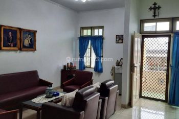 Rumah Teluk Gong 2,5 Lantai Bagus Ukuran 6x15 SHM Semi Furnished