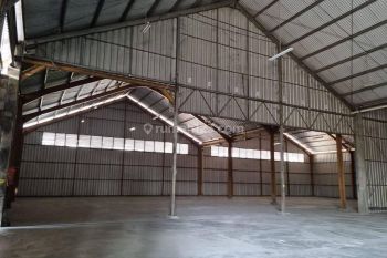 Turun Harga Disewakan Gudang Bagus, Siap Pakai. Komplek Pergudangan. Lokasi