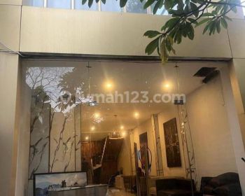 Ruang Usaha Posisi Strategis Pinggir Jalan Raya Margasatwa