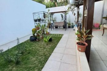 Rumah Lama ukuran besar lokasi strategis di Duri Kepa(DK238)