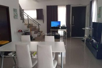 Disewakan Rumah Pik 2 Hoek 3 Kamar Tidur Full Furnish 120jt th