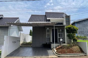 Dikontrakan Rumah Tahunan, 3 Kamar Tidur, Cocok untuk Pasutri Baru, Bebas Banjir