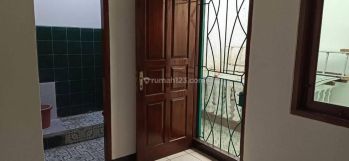 Dhyana Rumah Uk 5x16.5m di Jelambar