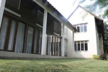 Cepat Rumah Dengan Luasan Besar di Kota Baru Parahyangan