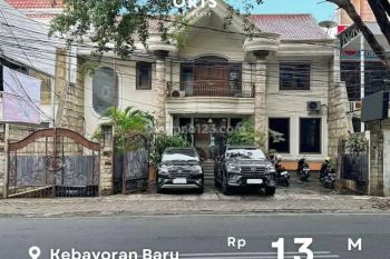 Area strategis untuk Ruang Usaha di Kebayoran Baru jaksel 298 m2 SHM Bagus