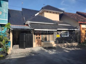 Dijual Rumah Siap Huni Dua Lantai Dekat Rumah Sakit Jih