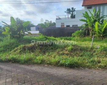 Jual Tanah Luas 2.5are Lokasi Pererenan dekat Pantai Zona Kuning area Villa