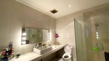 Rumah Pondok Indah, Daerah Tenang, Depan Taman, Ingin Cepat Ter