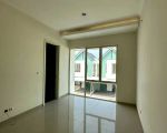 thumbnail-rumah-cantik-di-suvarna-sutera-catriona-tangerang-y00146-2