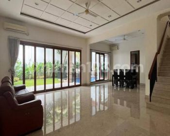 Rumah Kemang 5 kamar Siap Huni.house In Kemang Raya Street Ready To Move In