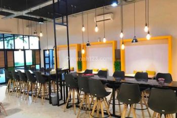 Disewakan Ruang Usaha Raya Darmo Dekat Kartini, Dinoyo, KBS