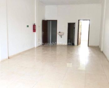 Rk Mr 064222 Disewakan Ruko Bagus 2 Lantai Siap Pakai, Lokasi Strategis Jalan
