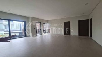 Nyaman Pool Rumah Kokoh Terawat Di Kota Baru Parahyangan Bandung