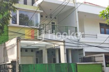 Rumah Cempaka Putih Barat Cempaka Putih, Jakarta Pusat