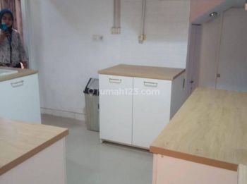 DISEWAKAN RUMAH BUOLVARD SIAP HUNII UKURAN LUAS