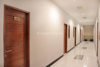 Rumah Kos kos an 3 lantai, 30 Rooms, Lokasi Pejaten Barat, Strategis, Good -
