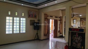 Harga Keren Rumah Bagus 3 Lantai Dalam Komplek Cimahi Selatan