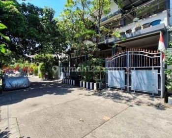 Dijual Rumah di Dharmahusada Permai di Belakang Galaxy Mall