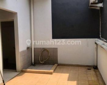 Disewakan Rumah Cluster Teresta di Metland Menteng Cakung