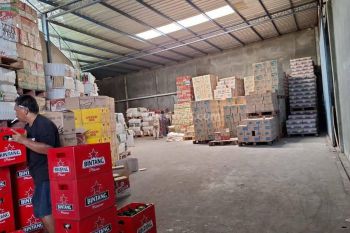 Gudang Akses Container di Pergudangan Prima, Jakarta Barat