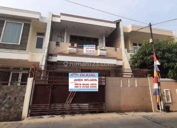 Rumah Bagus Bebas Banjir strategis di duri kepa(DK98)