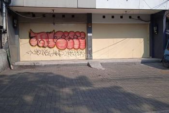 Disewakan Ruko Bagus Siap Pakai 3 Lantai di Mainroad Cihampelas