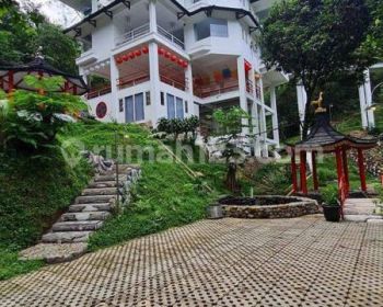 Villa nuansa khas jepang lokasi di komplek villa Salim Grup area Megamendung