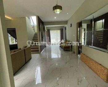 Rumah Disewakan Semi Fully Furnished di Puri Bintaro Sektor 9