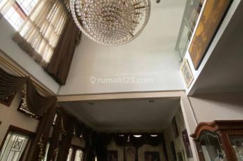 Dijual Rumah Pusat Kota, Strategis Pisan Sayap Martanegara, Bandung