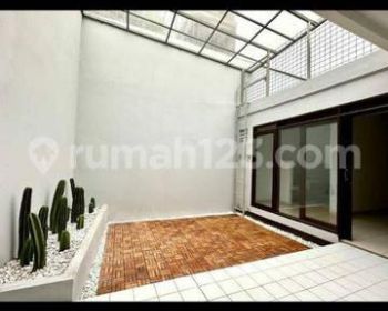 Rumah sewa bagus luas SHM 3 kamar tidur di Mekar wangi