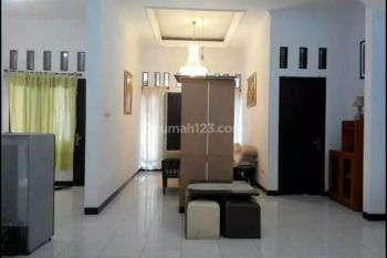 Rumah 2 Lantai Strategis Di Bintara Jaya Bekasi R1728