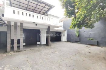 Rumah 2 Lantai di Cipete Dekat Antasari