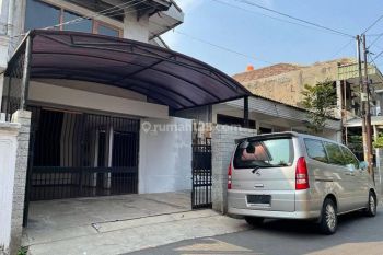 Rumah 2 Lantai Di Tebet Barat Lingkungan Tenang