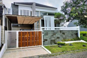 RUMAH MEWAH BARU di ARAYA MALANG GREENWOOD GOLF