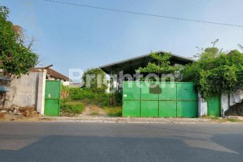 RAYA KUNDI SIDOARJO DEKAT AREA PERGUDANGAN BREBEK INDUSTRI, JALAN TOL ROW MUAT