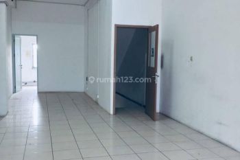 Ruko 4,5 Lantai Siap Pakai di Kebon Jeruk Jakarta Barat