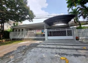 Rumah Usaha Di Dekat Ijen Malang