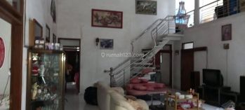 Rumah Taman Holis Indah Bandung Siap Huni Lokasi Strategis