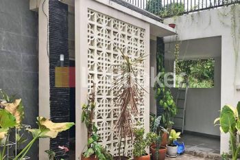 Rumah Villa Melati Mas Serpong Utara, Tangerang Selatan, Banten