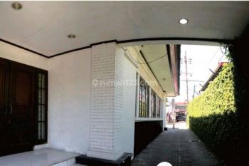 Bangunan Dr. Soetomo Gresik Cocok untuk usaha bank,kantor dan resto