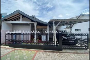 Dijual Murah! Rumah Bonus Kos & Laundry, Dekat Kampus UTY Jogja
