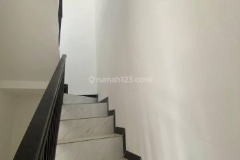 Gudang di Bekasi Utara, Bekasi 3.500 m Bagus SHM