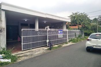 Rumah Luas Selantai Bagus Siap Pakai Akses Biaa Dari Buah Batu Dan Turangga