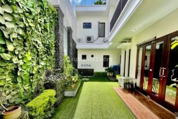 Jual Townhouse Rumah 7 Residence 2 Lantai Furnished